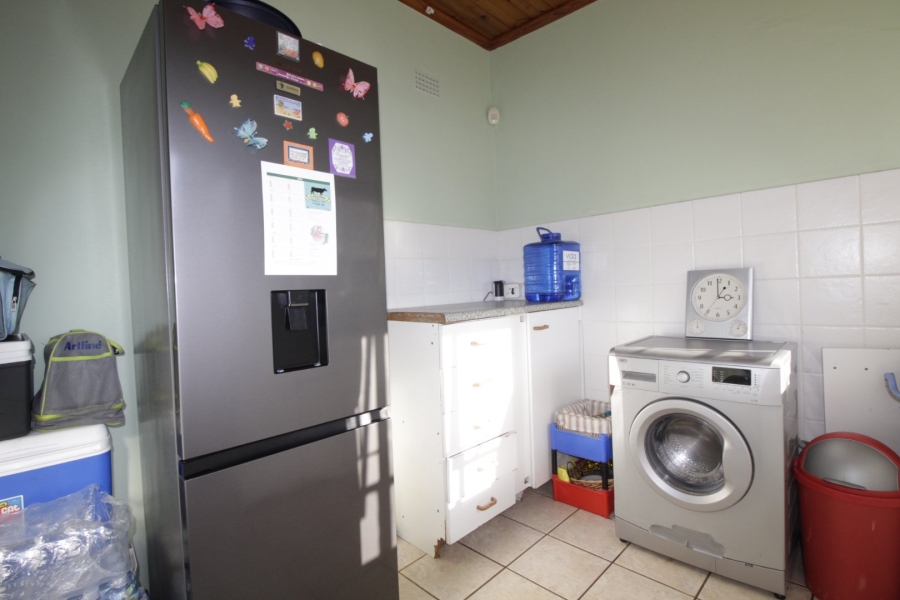 4 Bedroom Property for Sale in C Place Eastern Cape